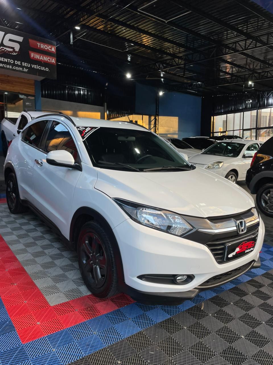 Honda HR-V Touring 1.5 Flex Tb 16V 5P Aut. - foto 2