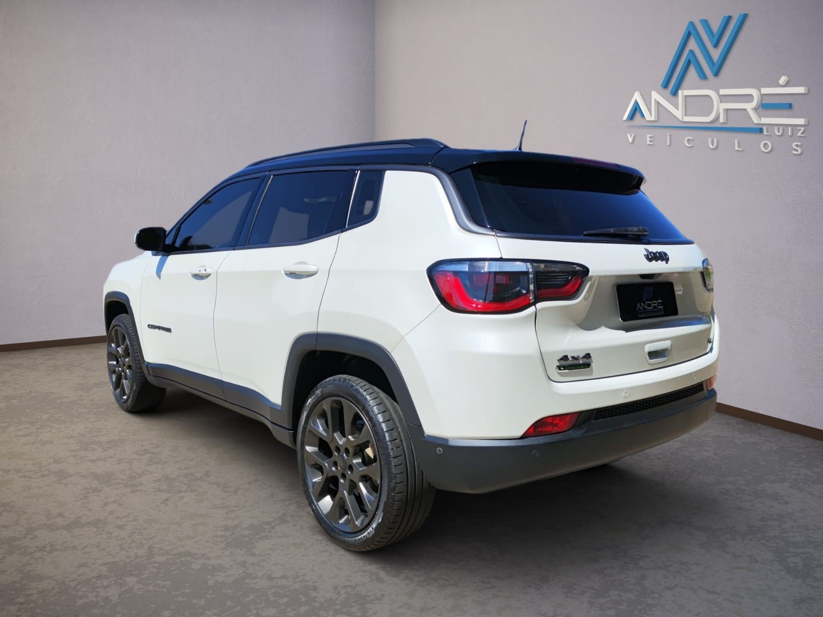Jeep Compass Limited 2.0 4X4 Diesel 16V Aut. - foto 4