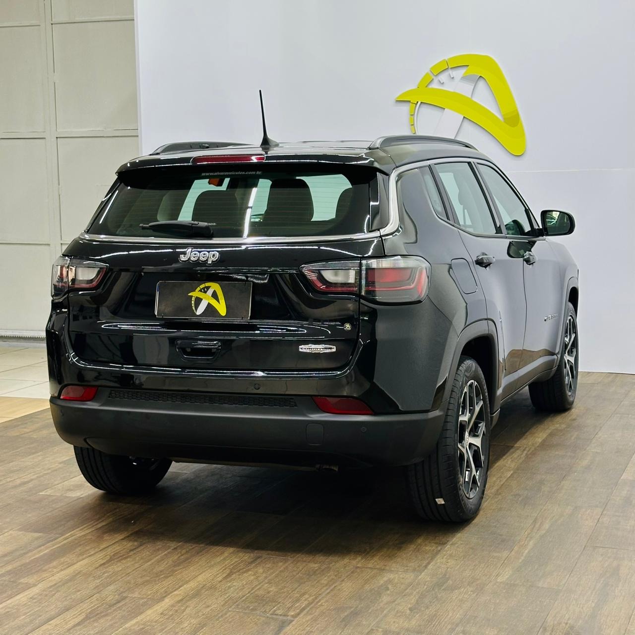 Jeep Compass Long. T270 1.3 Tb 4X2 Flex Aut. - foto 4