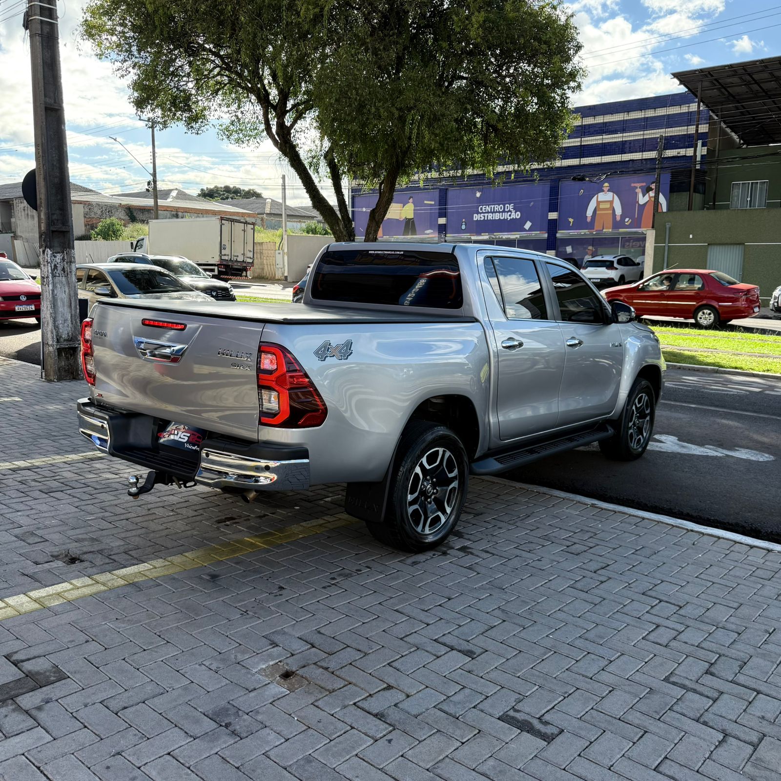 Toyota Hilux Cd Srx 4X4 2.8 TDI 16V Diesel Aut. - foto 6