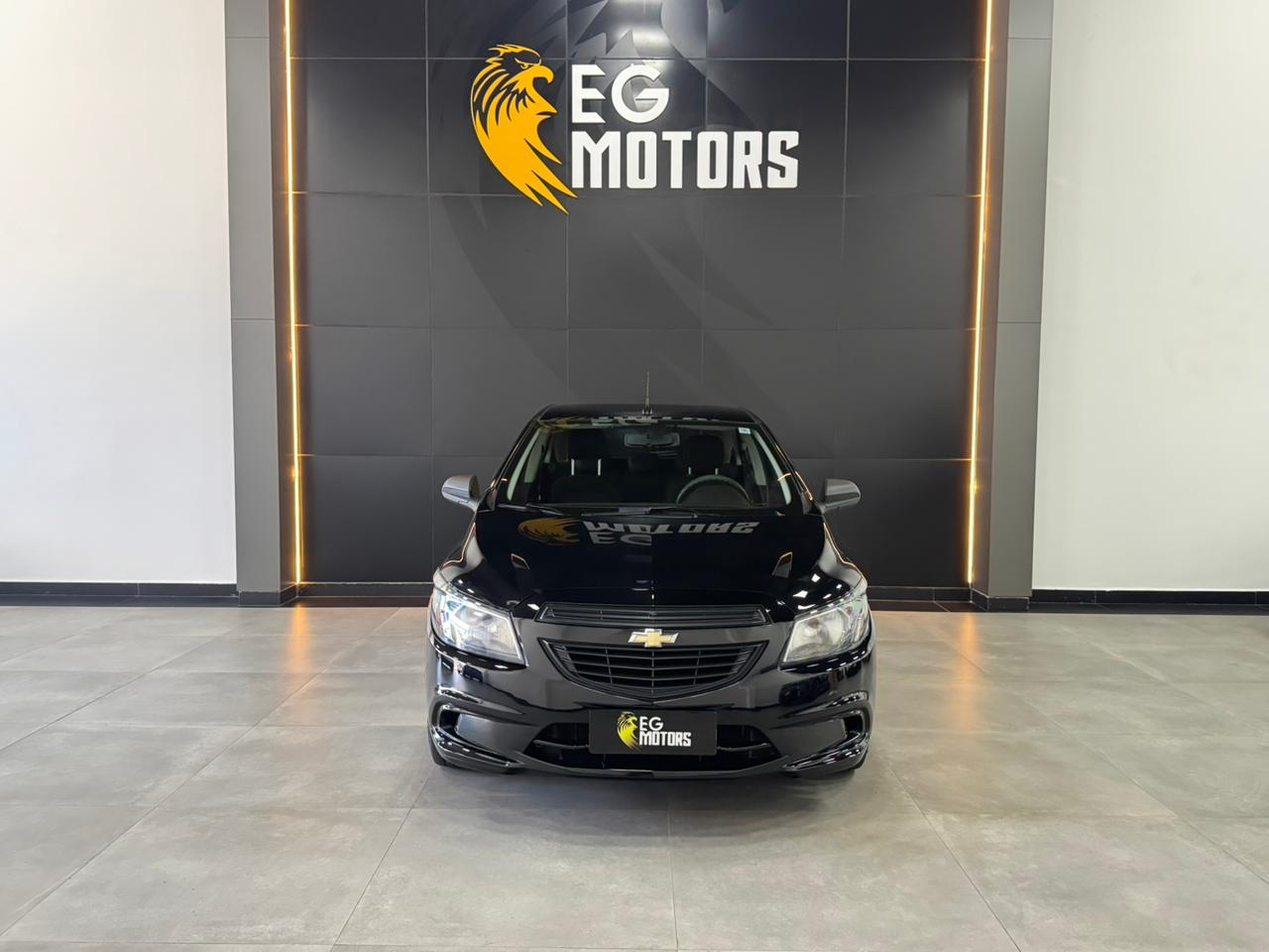 Chevrolet Onix Hatch Joy 1.0 8V Flex 5P Mec. - foto 2