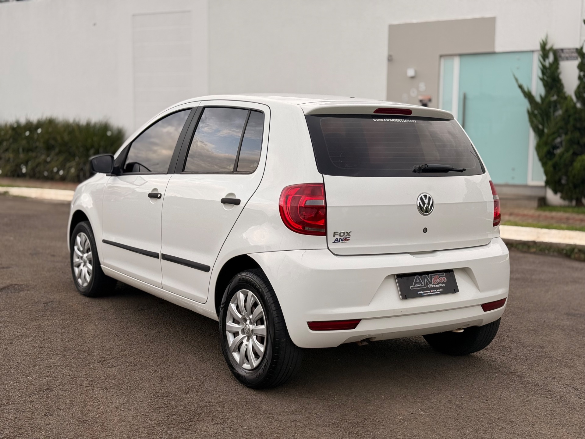 Volkswagen Fox 1.0 Mi Total Flex 8V 5P - foto 4