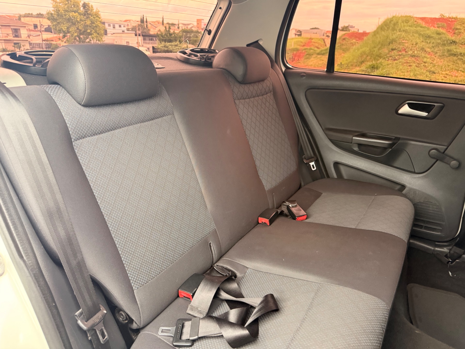 Volkswagen Fox 1.0 Mi Total Flex 8V 5P - foto 10