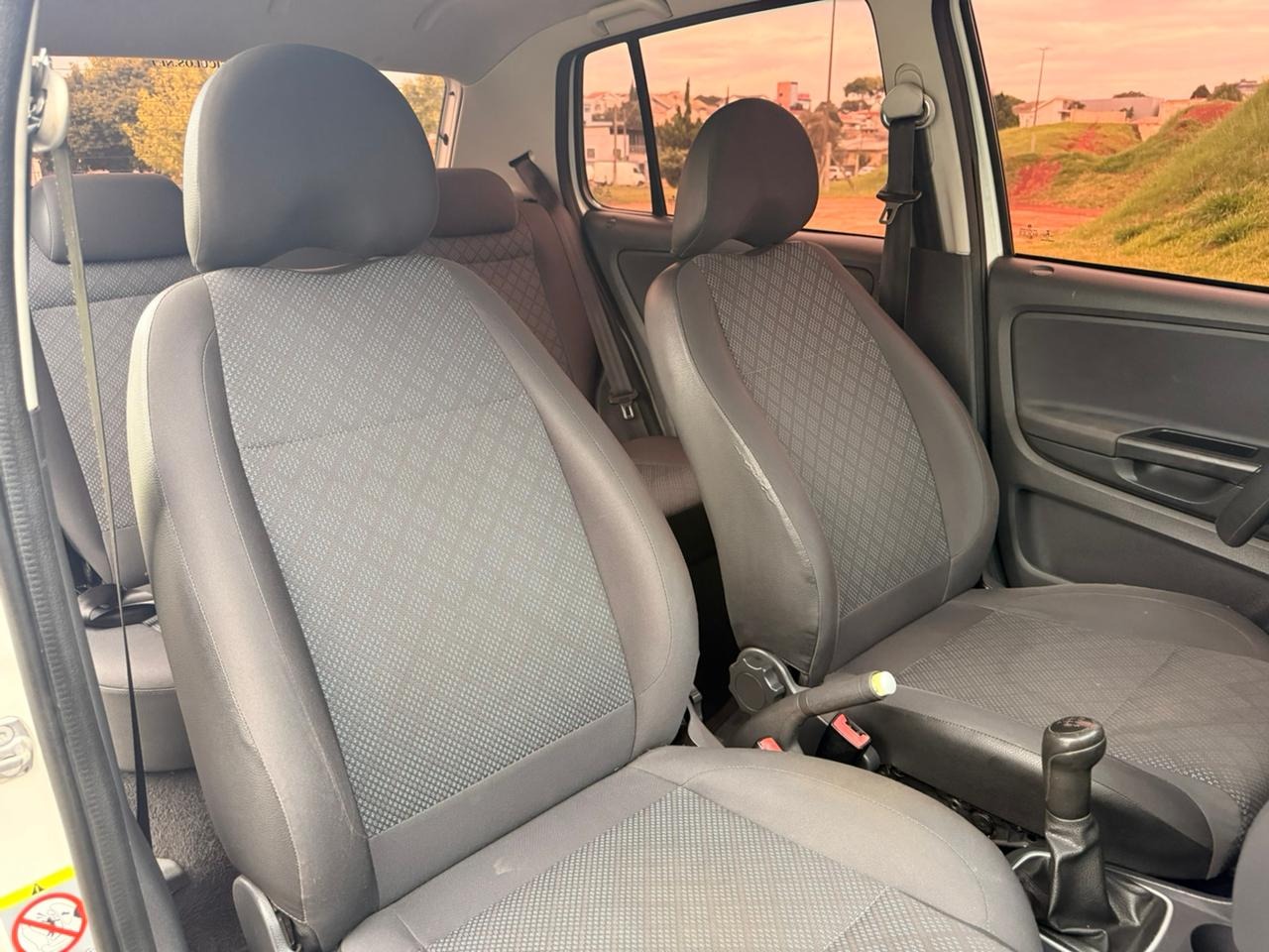 Volkswagen Fox 1.0 Mi Total Flex 8V 5P - foto 9