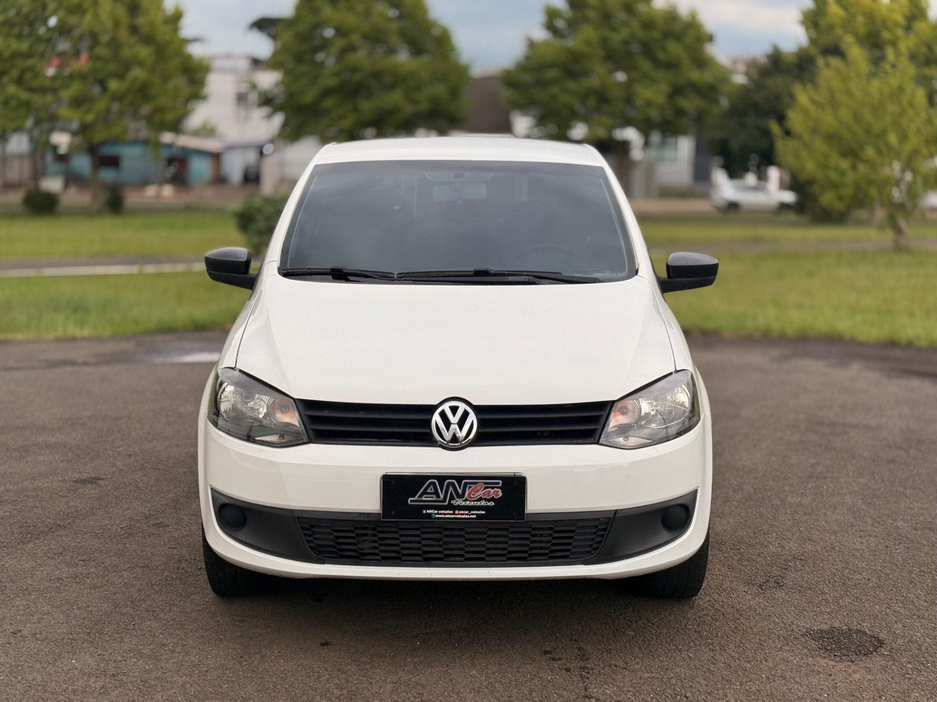 Volkswagen Fox 1.0 Mi Total Flex 8V 5P - foto 2