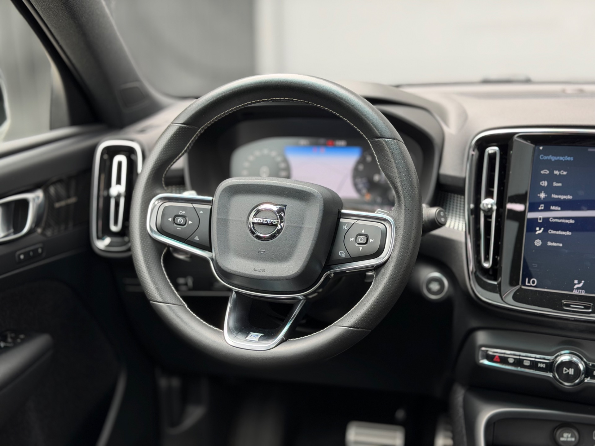 Volvo XC40 4.0 T 5 R Design 2.0 252cv Awd - foto 6