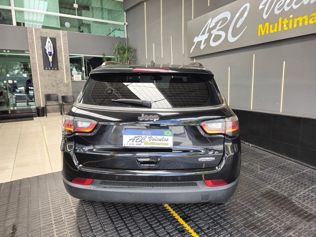Jeep Compass 1.3 T270 Longitude (aut) - foto 9