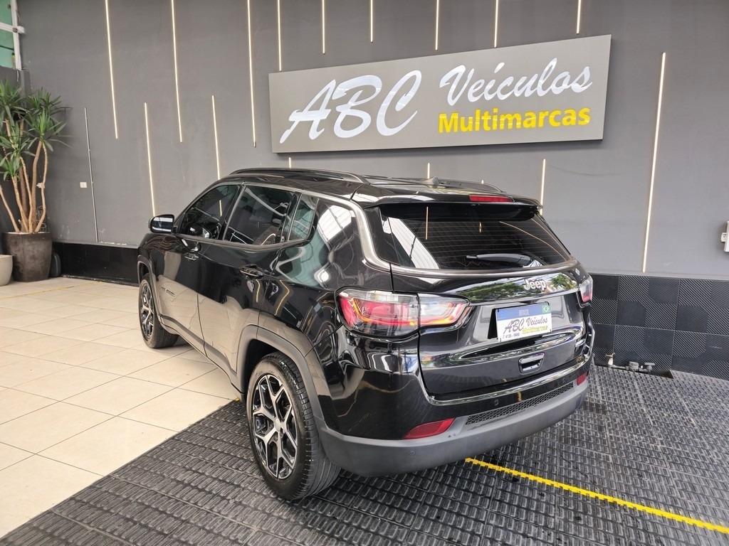 Jeep Compass 1.3 T270 Longitude (aut) - foto 2