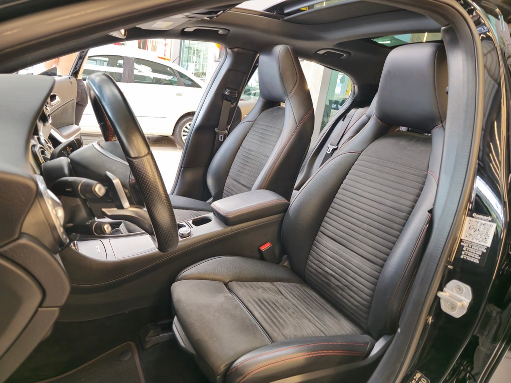 Mercedes-Benz Classe GLA Gla 250 Sport - foto 8