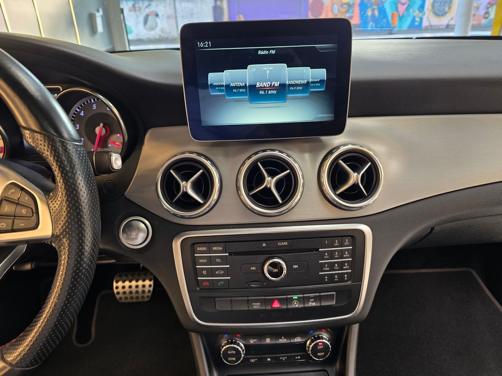 Mercedes-Benz Classe GLA Gla 250 Sport - foto 11