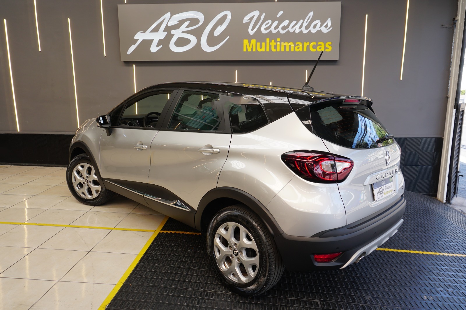 Renault Captur 1.3 Tce Zen CVT - foto 2