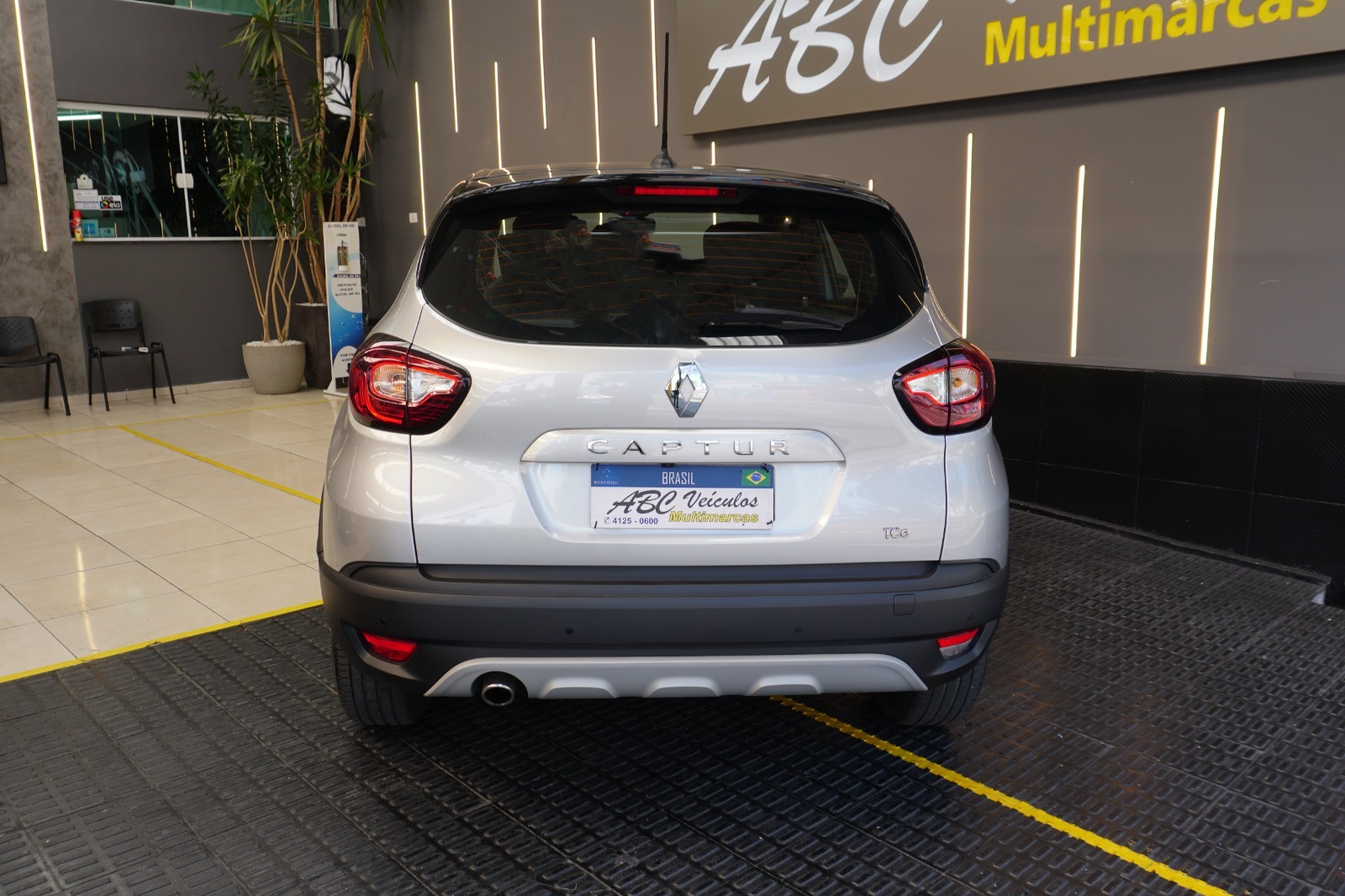Renault Captur 1.3 Tce Zen CVT - foto 8