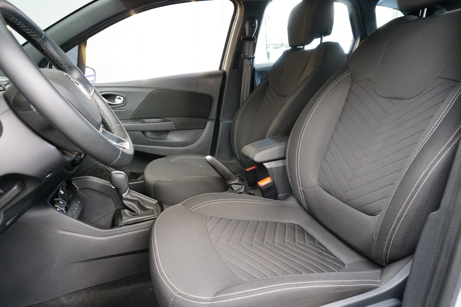 Renault Captur 1.3 Tce Zen CVT - foto 4