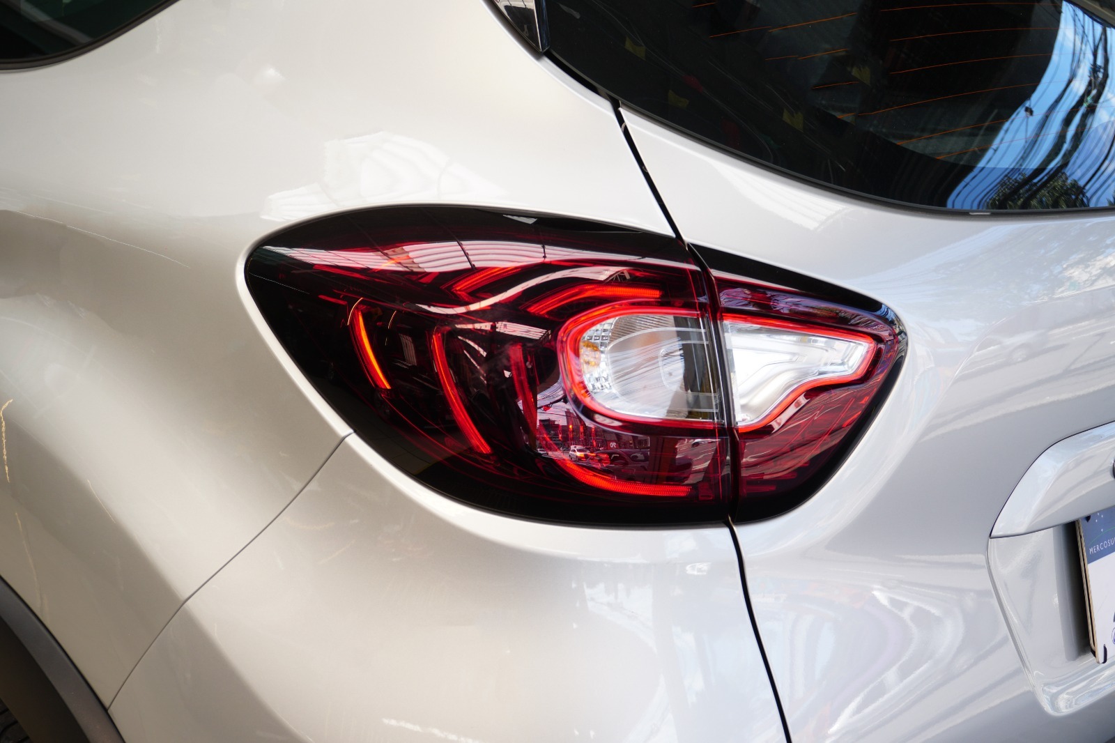 Renault Captur 1.3 Tce Zen CVT - foto 18