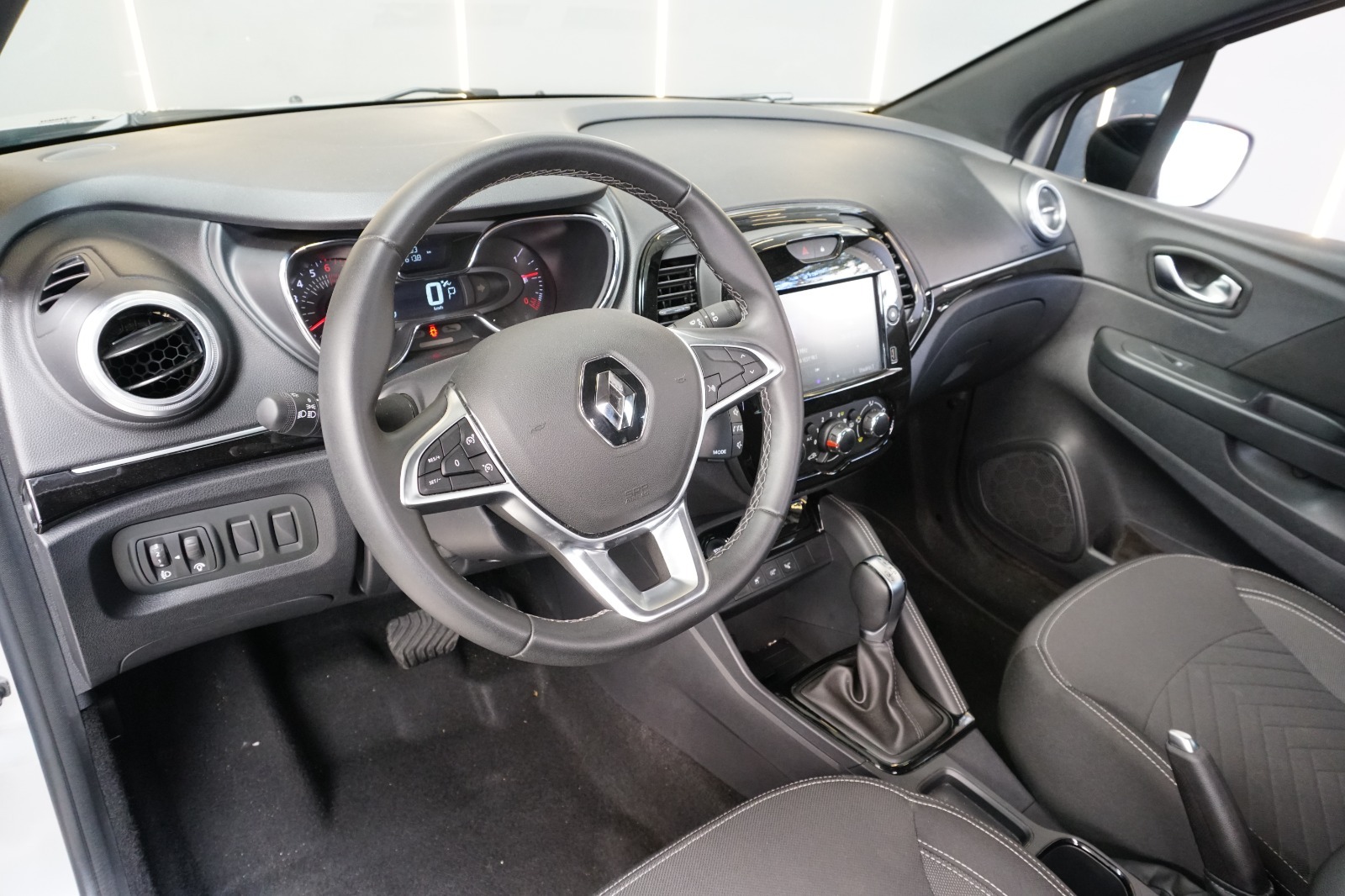 Renault Captur 1.3 Tce Zen CVT - foto 19