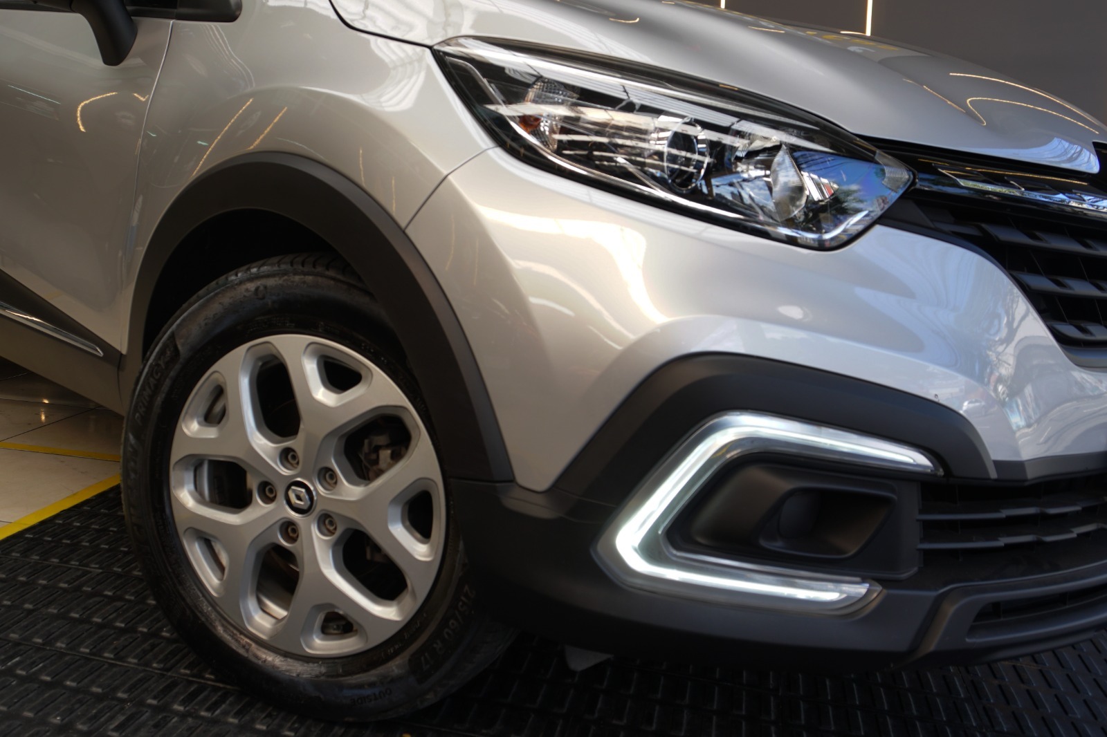 Renault Captur 1.3 Tce Zen CVT - foto 17