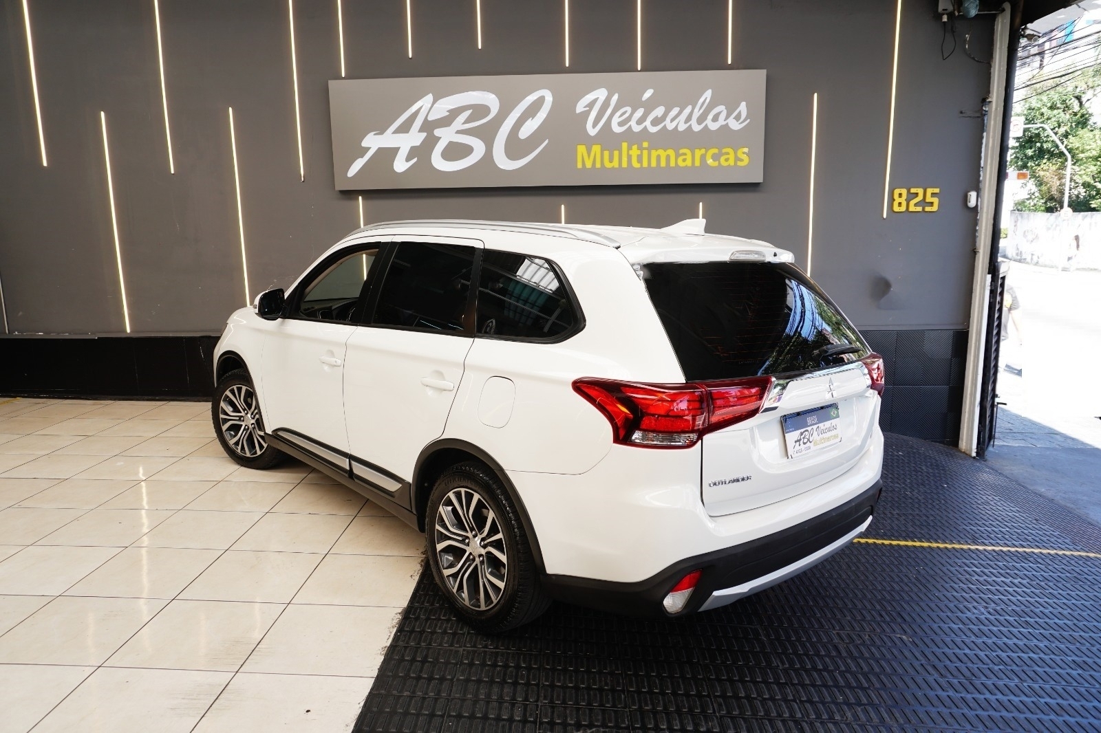 Mitsubishi Outlander 2.0 16V CVT - foto 2