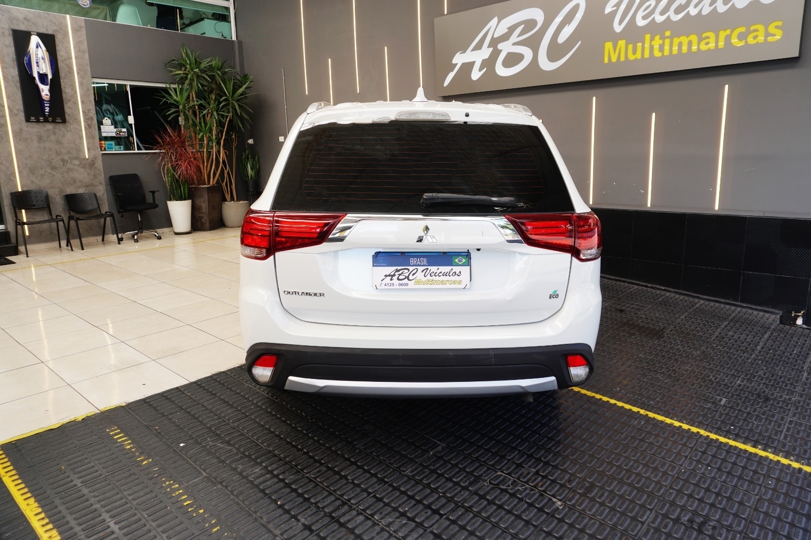 Mitsubishi Outlander 2.0 16V CVT - foto 9