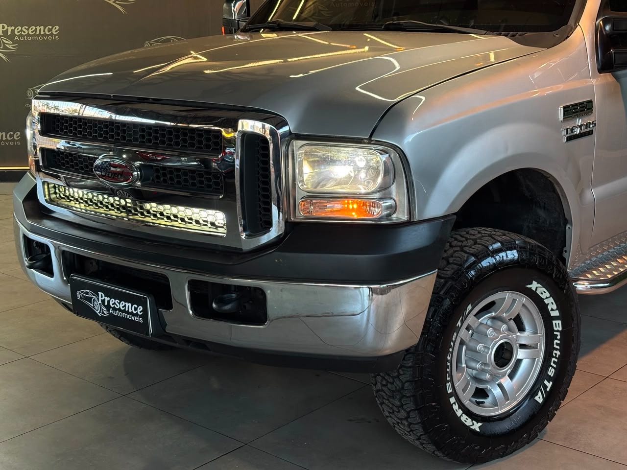 Ford F-250 XLT 3.9 4X4 Tb Diesel - foto 2
