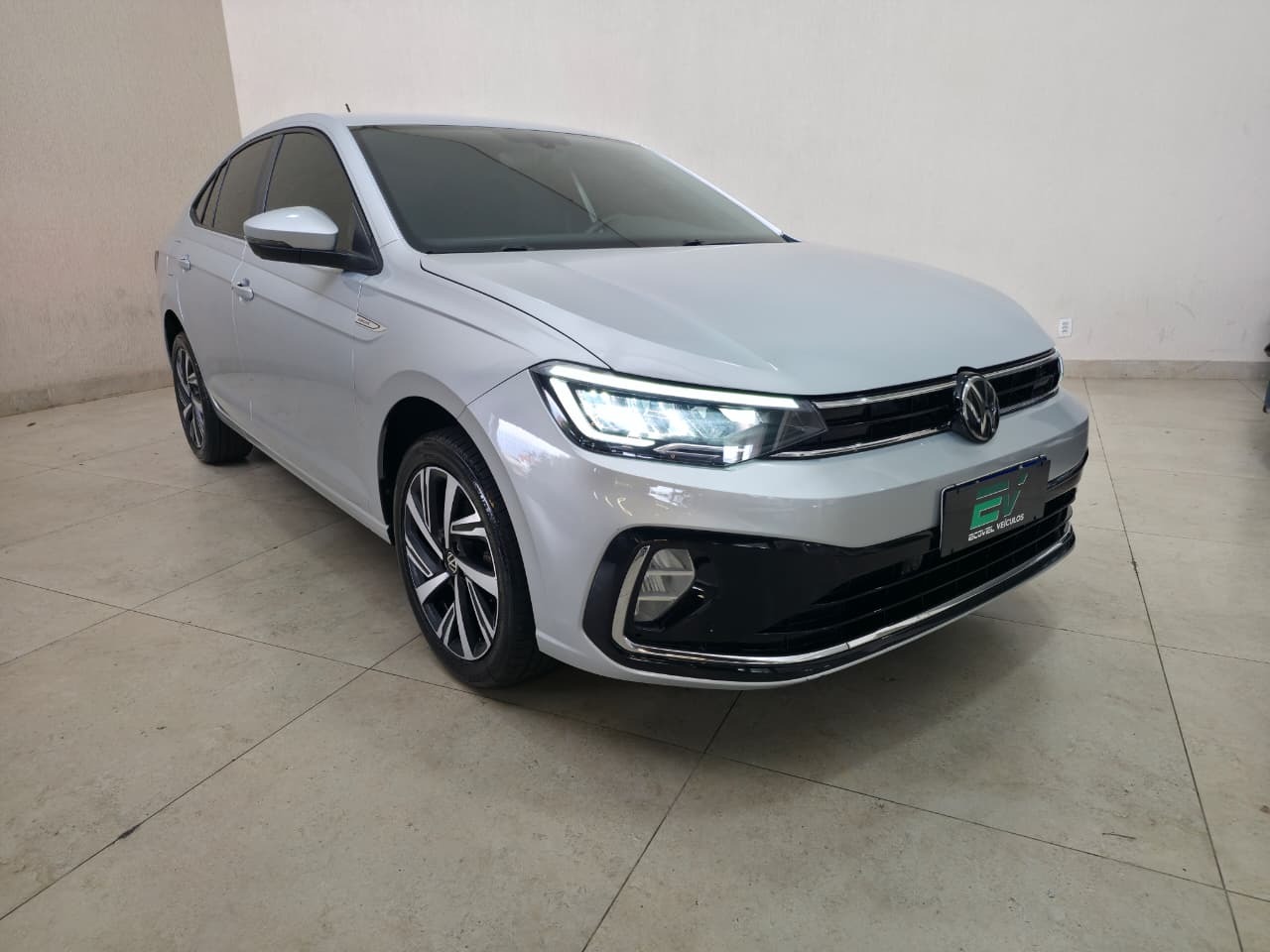 Volkswagen Virtus Highline 200 TSI 1.0 Flex 12V Automático - foto 2