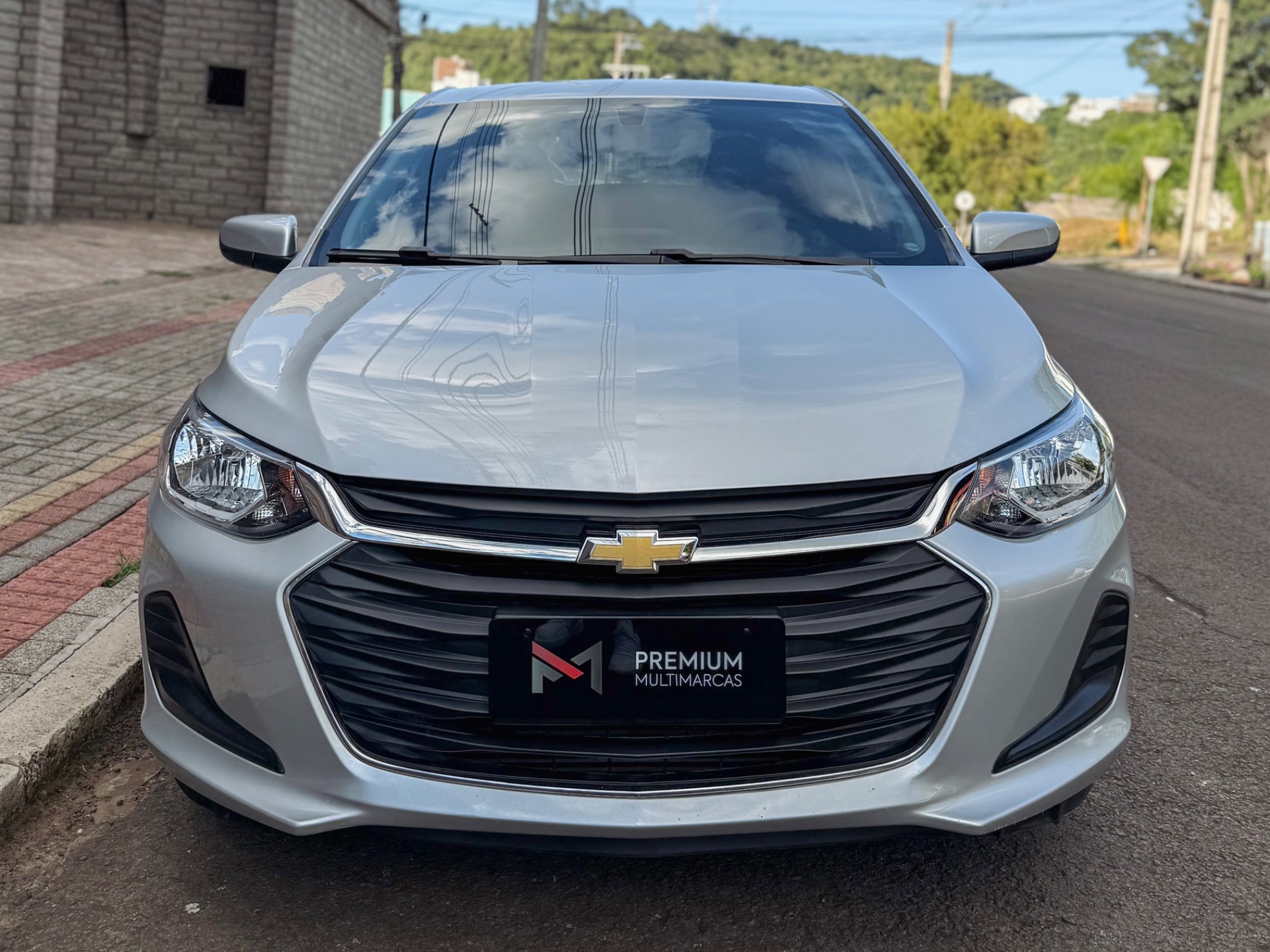 Chevrolet Onix Plus Sedan Plus LT 1.0 12V Tb Flex Mec. - foto 2