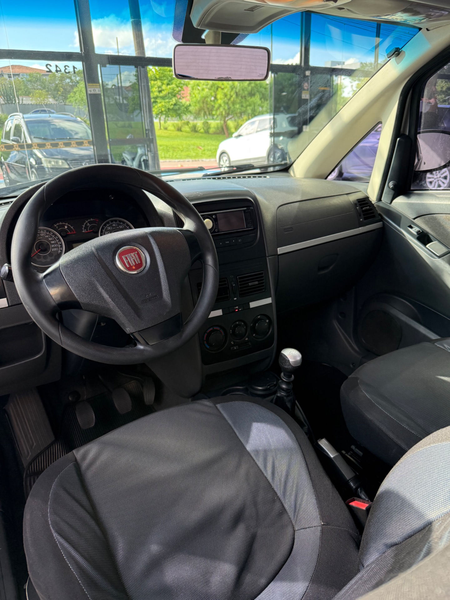 Fiat Idea Attractive 1.4 Fire Flex 8V 5P - foto 5