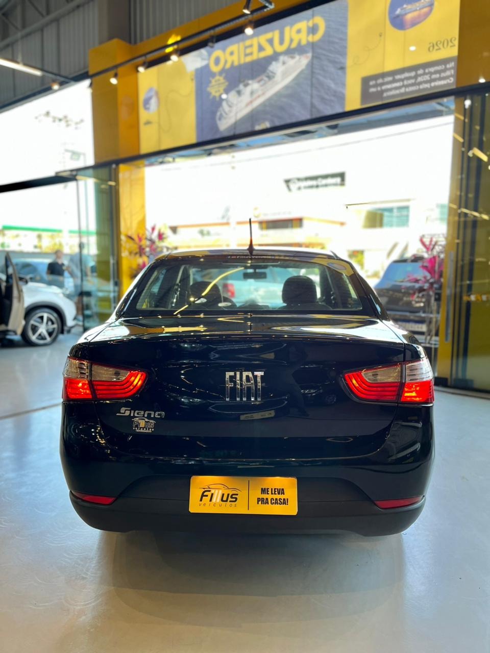Fiat Siena Attractive 1.0 Flex 8V 4P - foto 4