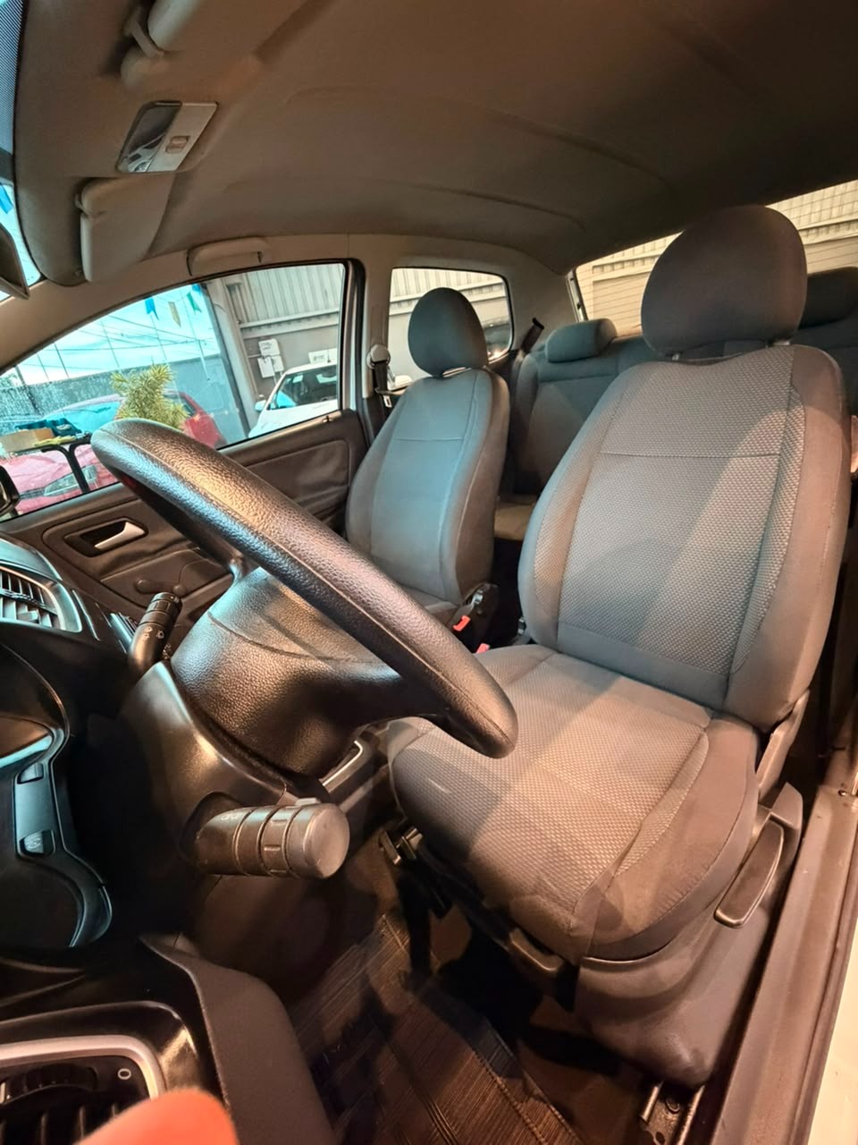 Volkswagen Fox 1.0 Mi Total Flex 8V 3P - foto 3