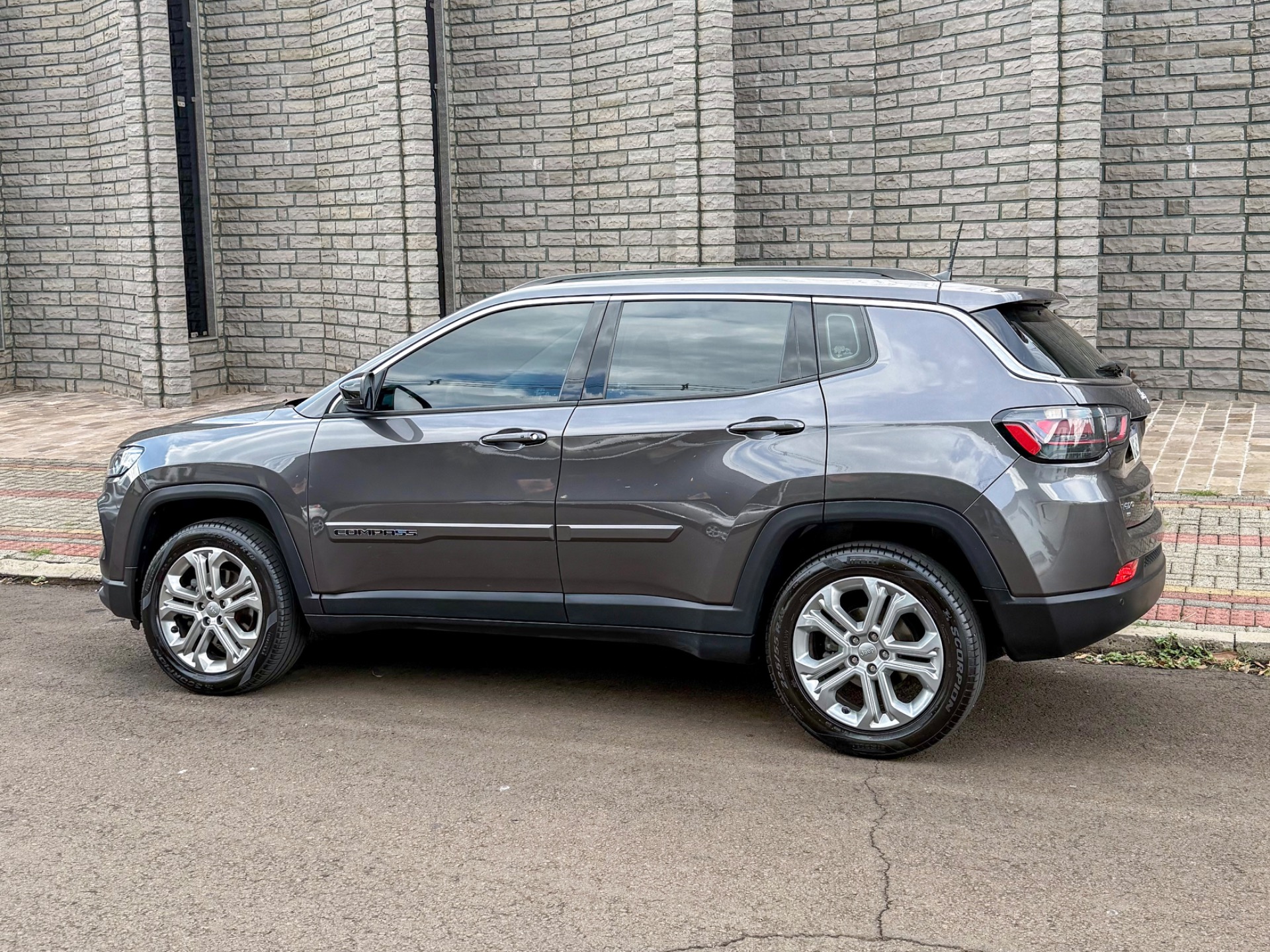 Jeep Compass Long. T270 1.3 Tb 4X2 Flex Aut. - foto 3
