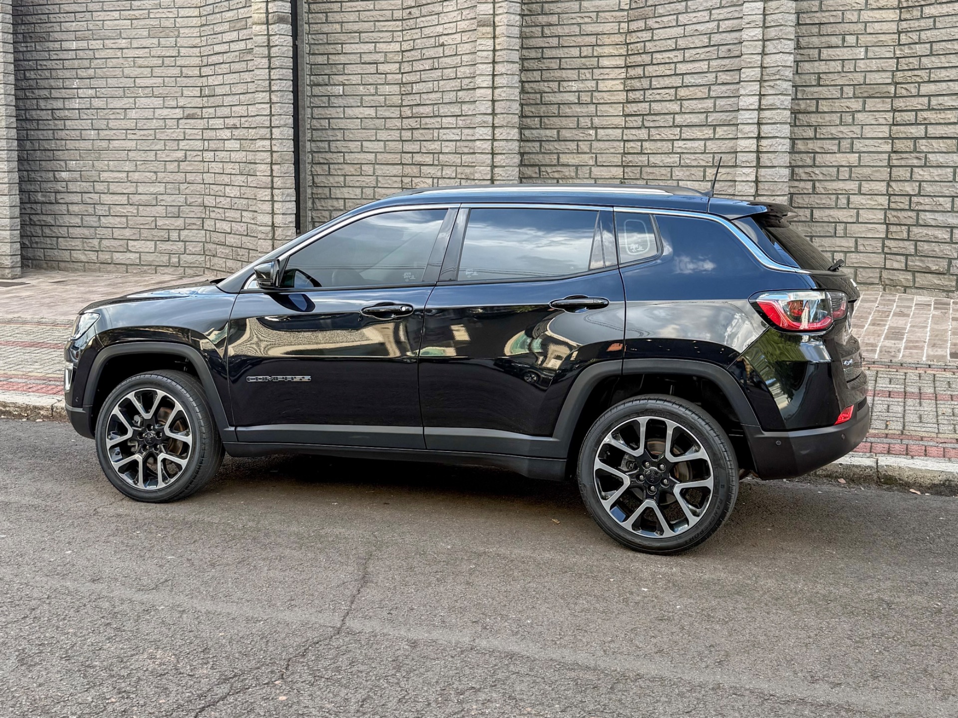 Jeep Compass Limited 2.0 4X4 Diesel 16V Aut. - foto 16