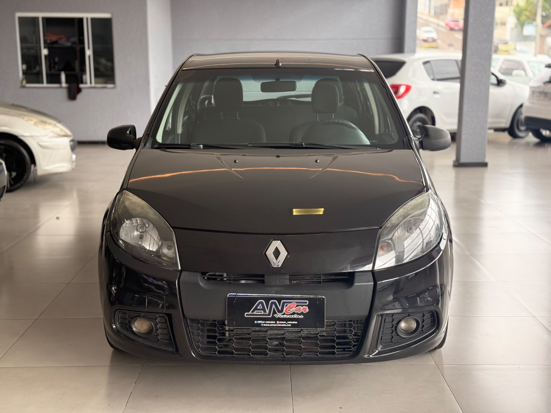 Renault Sandero Expression Hi Flex 1.0 16V 5P - foto 2