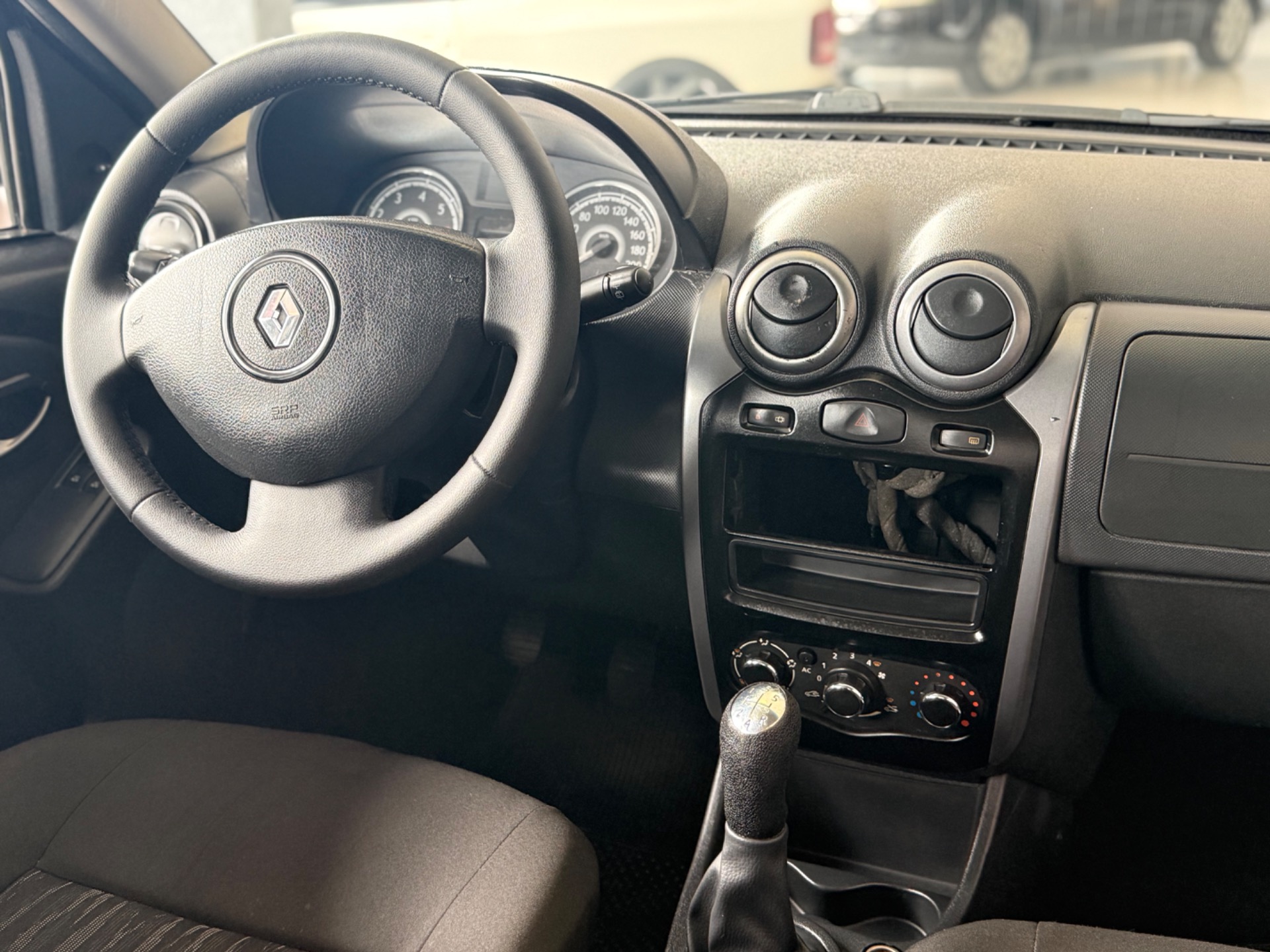 Renault Sandero Expression Hi Flex 1.0 16V 5P - foto 8