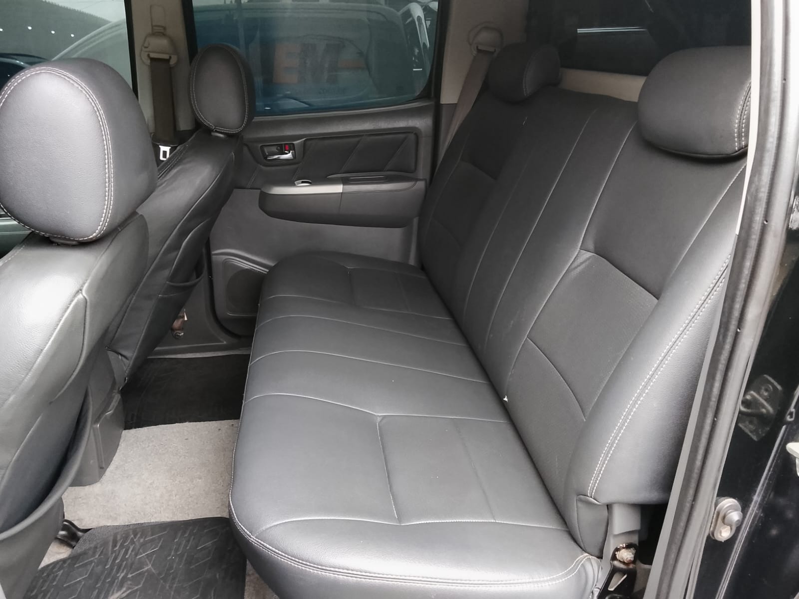 Toyota Hilux Cd Srv D4 D 4X4 3.0 TDI Diesel Automático - foto 8