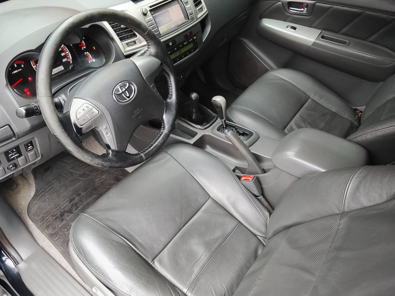 Toyota Hilux Cd Srv D4 D 4X4 3.0 TDI Diesel Automático - foto 7