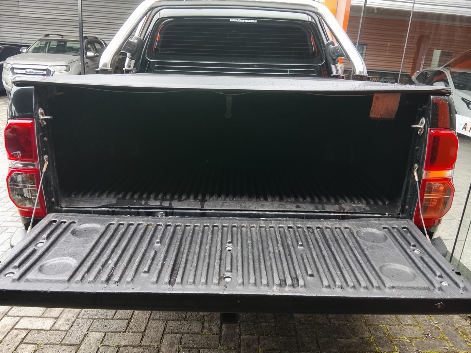 Toyota Hilux Cd Srv D4 D 4X4 3.0 TDI Diesel Automático - foto 18
