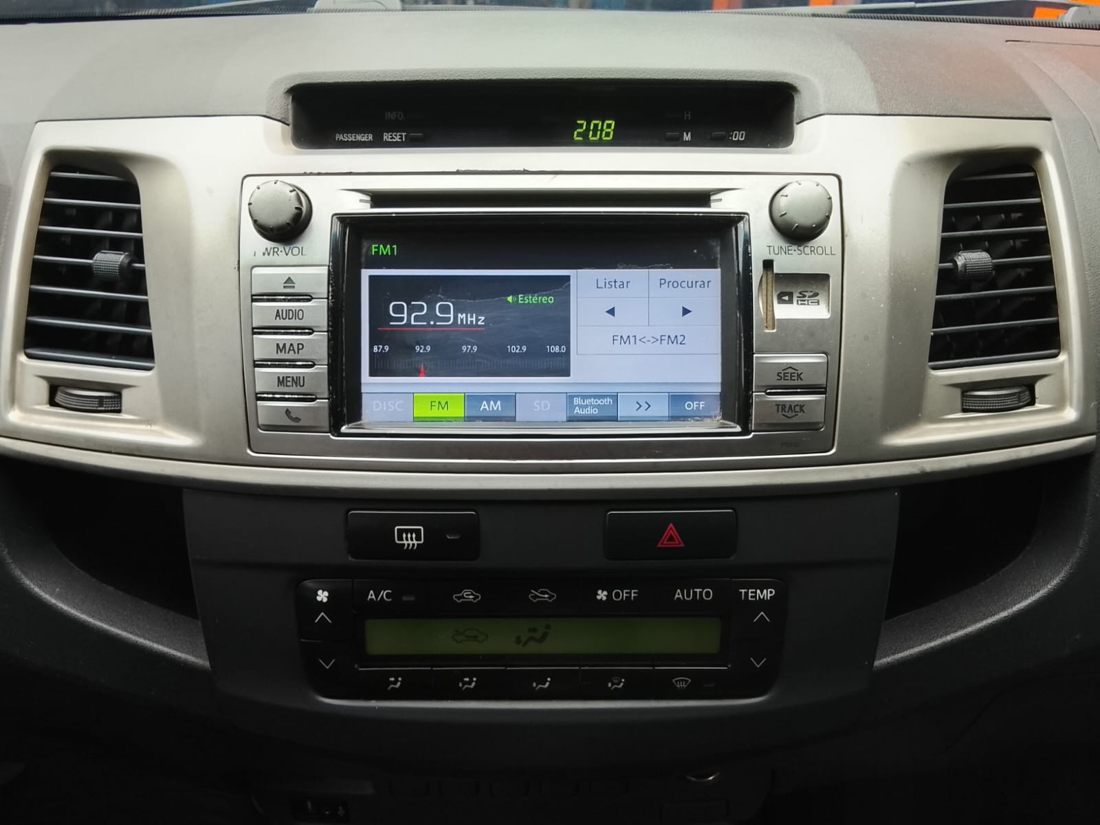 Toyota Hilux Cd Srv D4 D 4X4 3.0 TDI Diesel Automático - foto 10