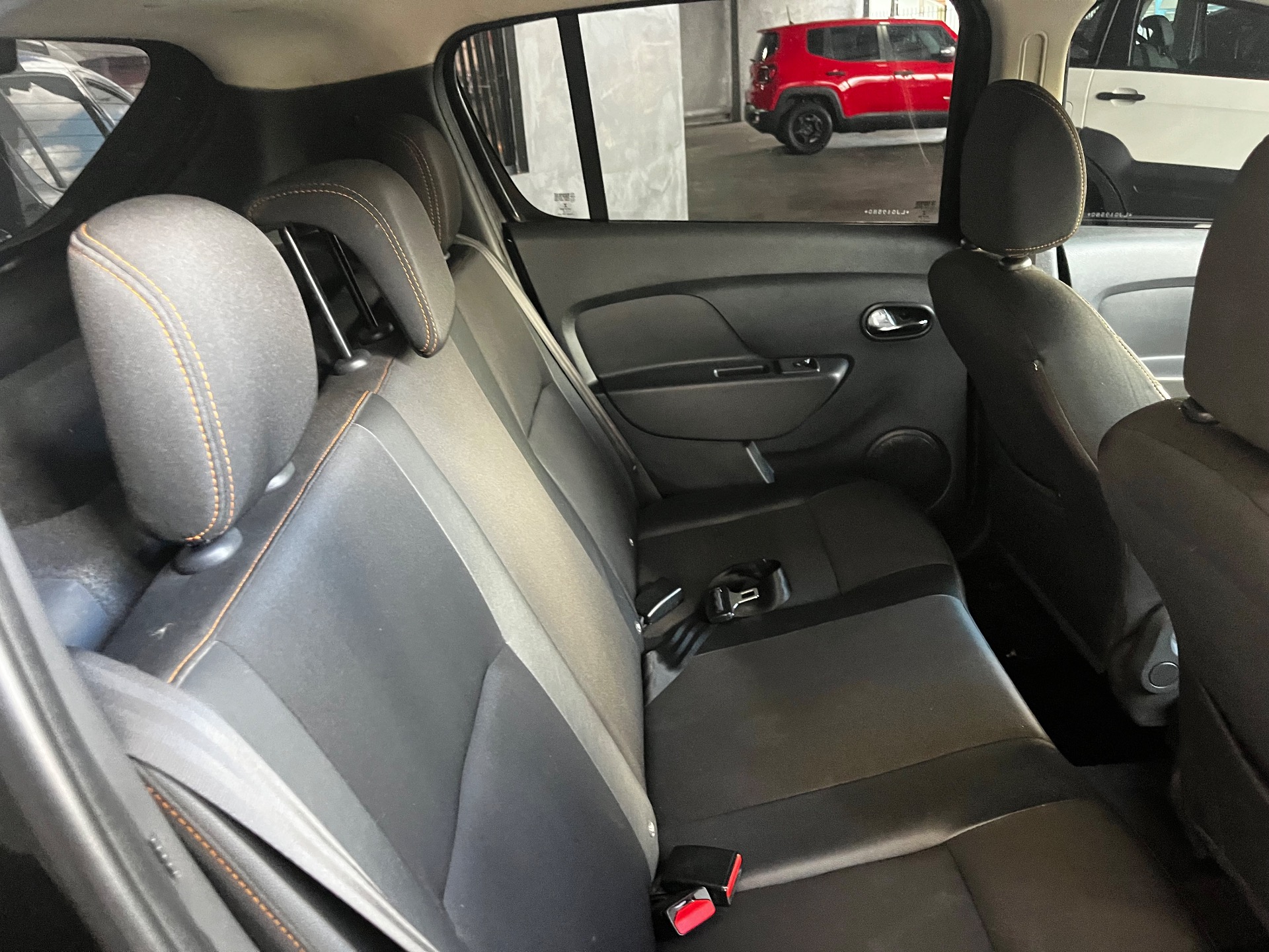 Renault Sandero Zen Flex 1.6 16V 5P Mec. - foto 8