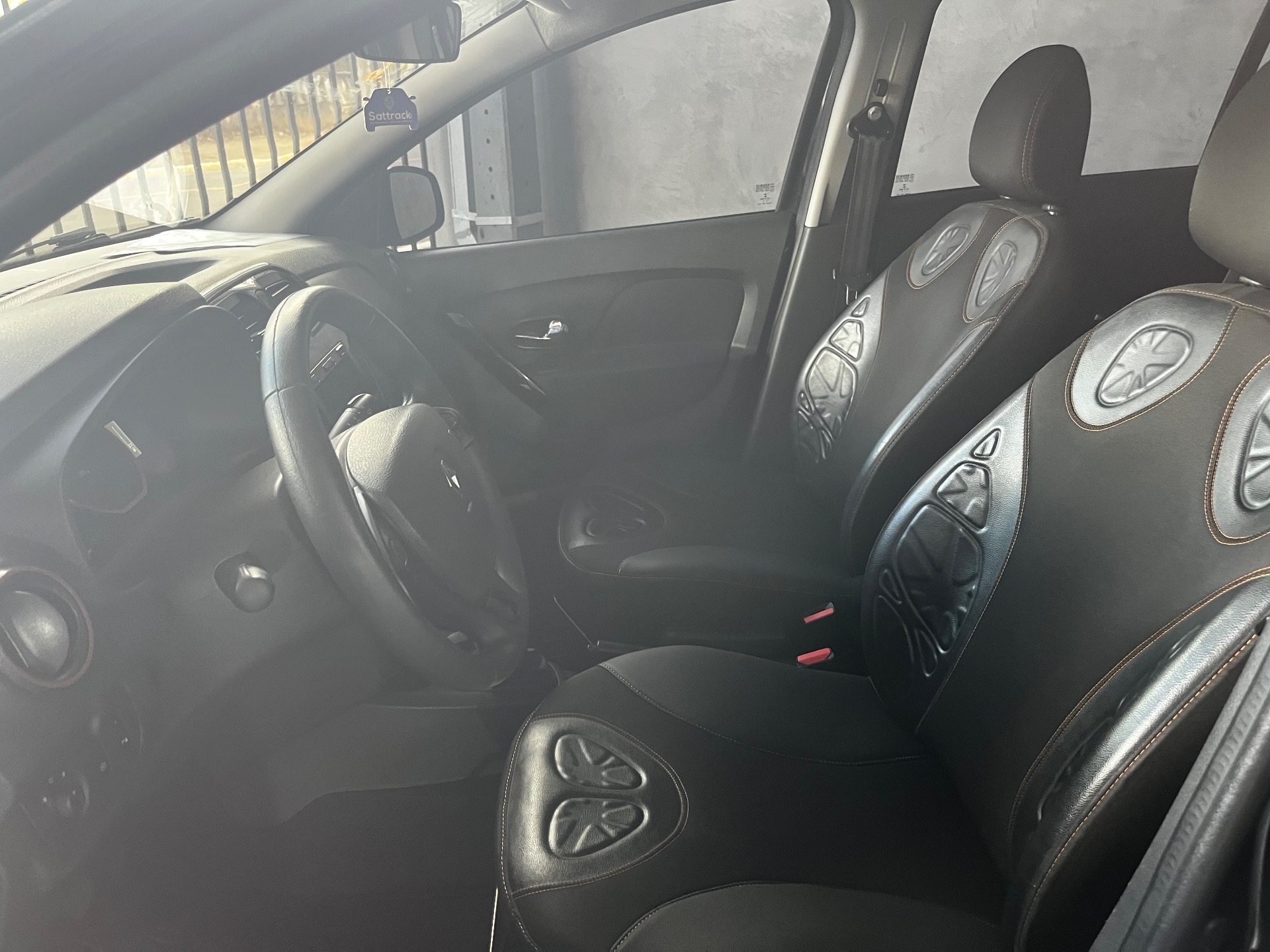 Renault Sandero Zen Flex 1.6 16V 5P Mec. - foto 11