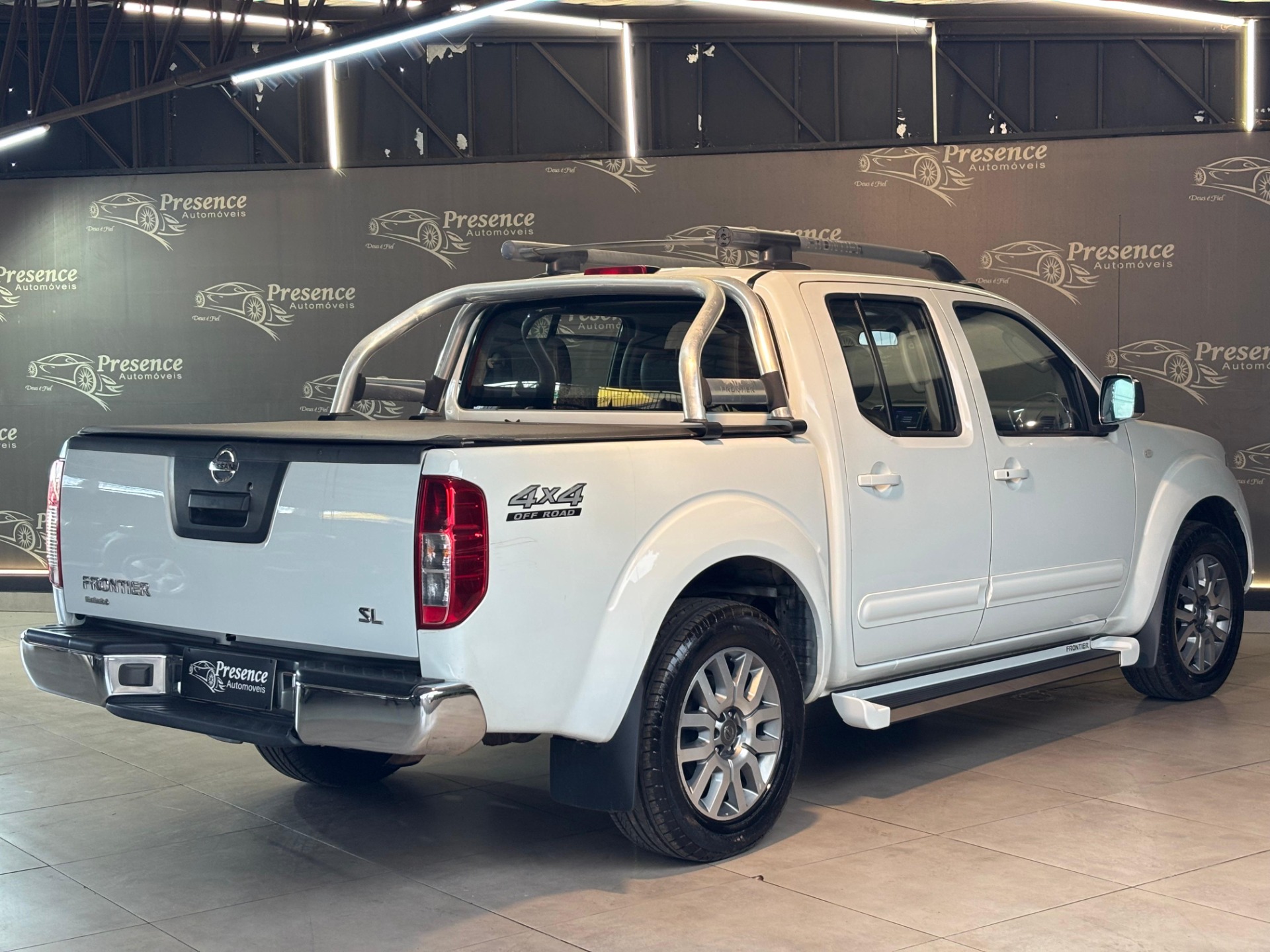 Nissan Frontier Sl Cd 4X4 2.5tb Diesel Automático - foto 5