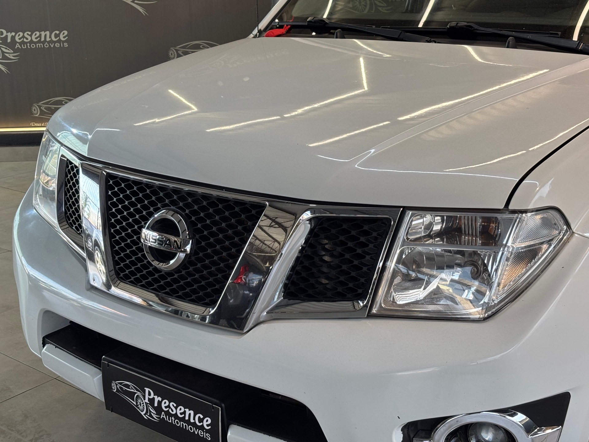 Nissan Frontier Sl Cd 4X4 2.5tb Diesel Automático - foto 3