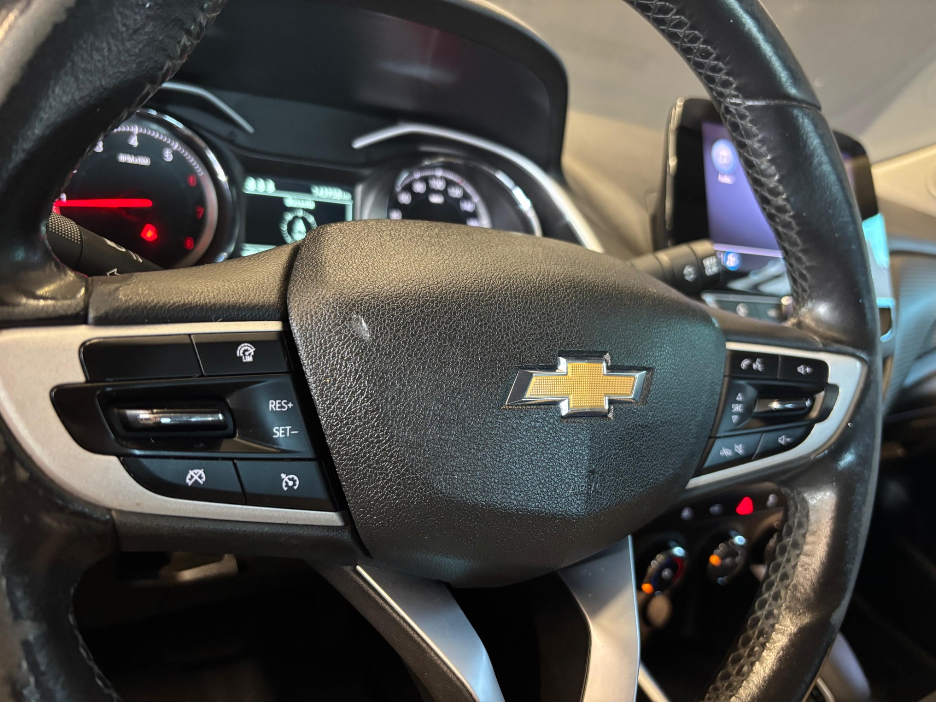 Chevrolet Onix Plus Plus LTZ 1.0 12V Tb Flex Aut. - foto 14