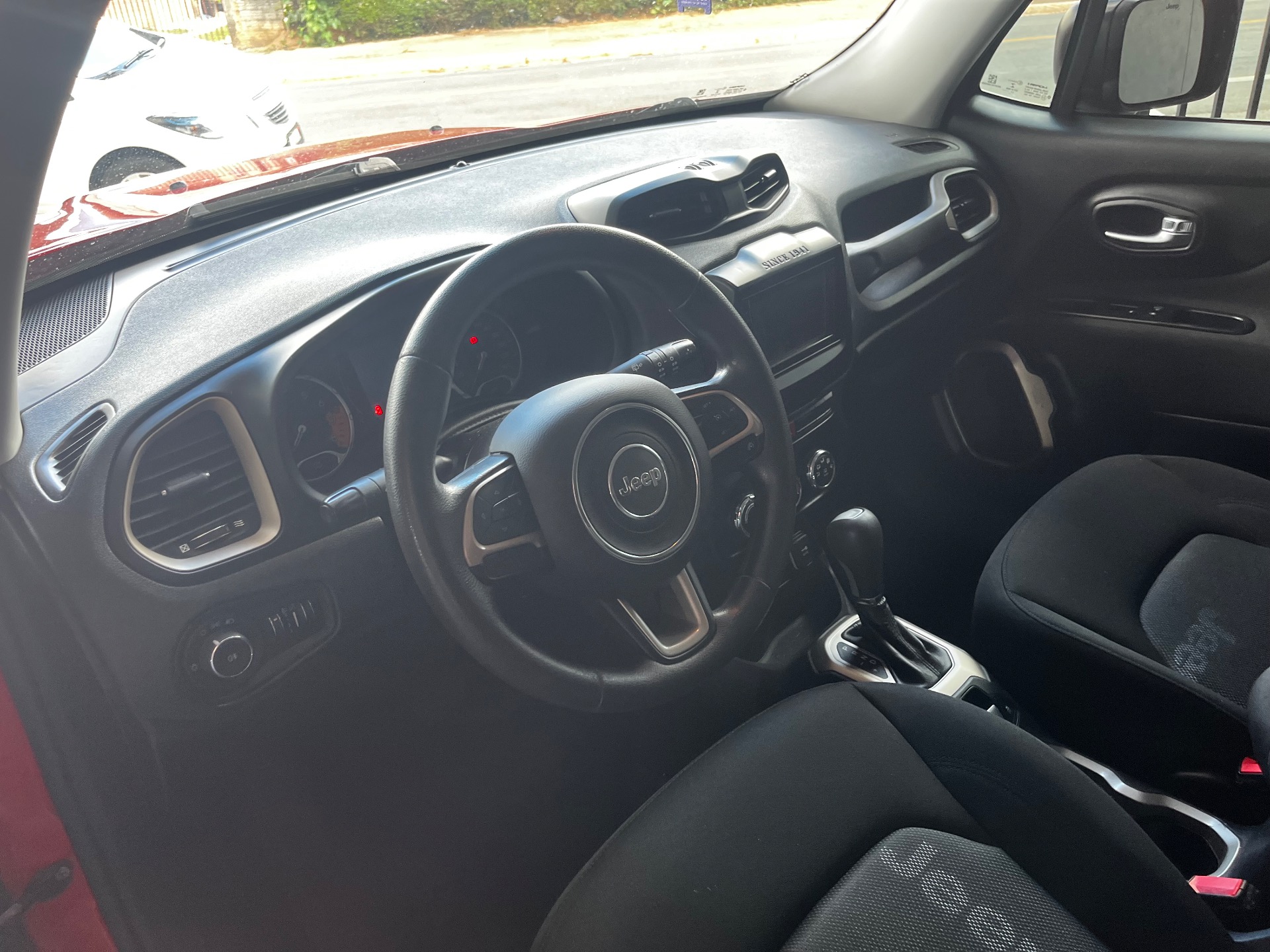 Jeep Renegade 1.8 4X2 Flex 16V Aut. - foto 12