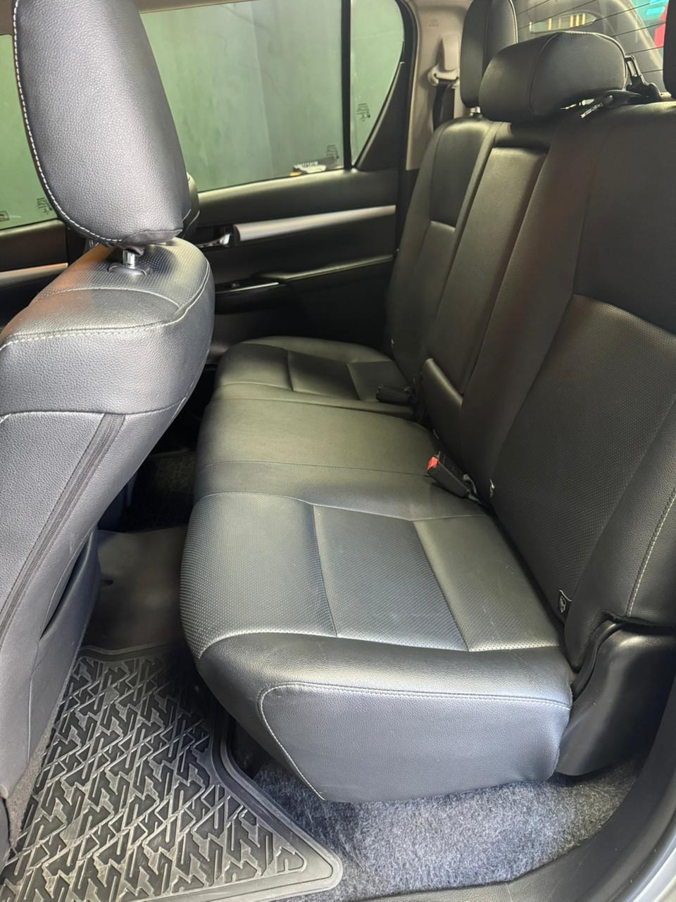 Toyota Hilux Cd Srx 4X4 2.8 TDI 16V Diesel Aut. - foto 15