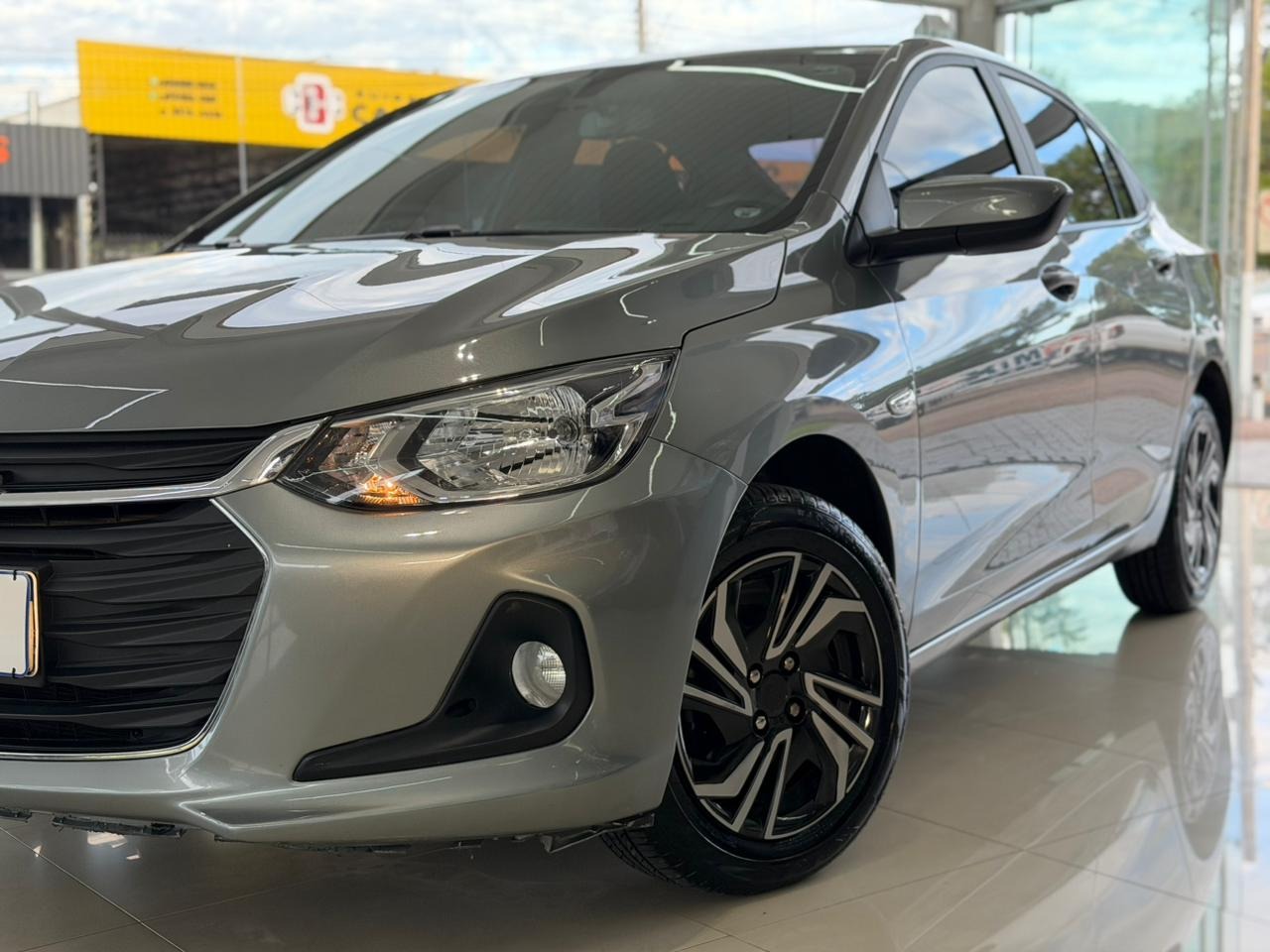 Chevrolet Onix Hatch LT 1.0 12V Tb Flex 5P Mec. - foto 2