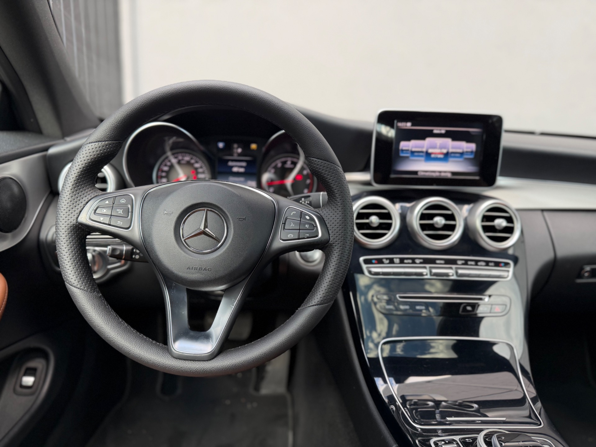 Mercedes-Benz Classe C C 180 C 180 Cgi Coupe Avant. 1.6 Tb 16V Aut. - foto 9