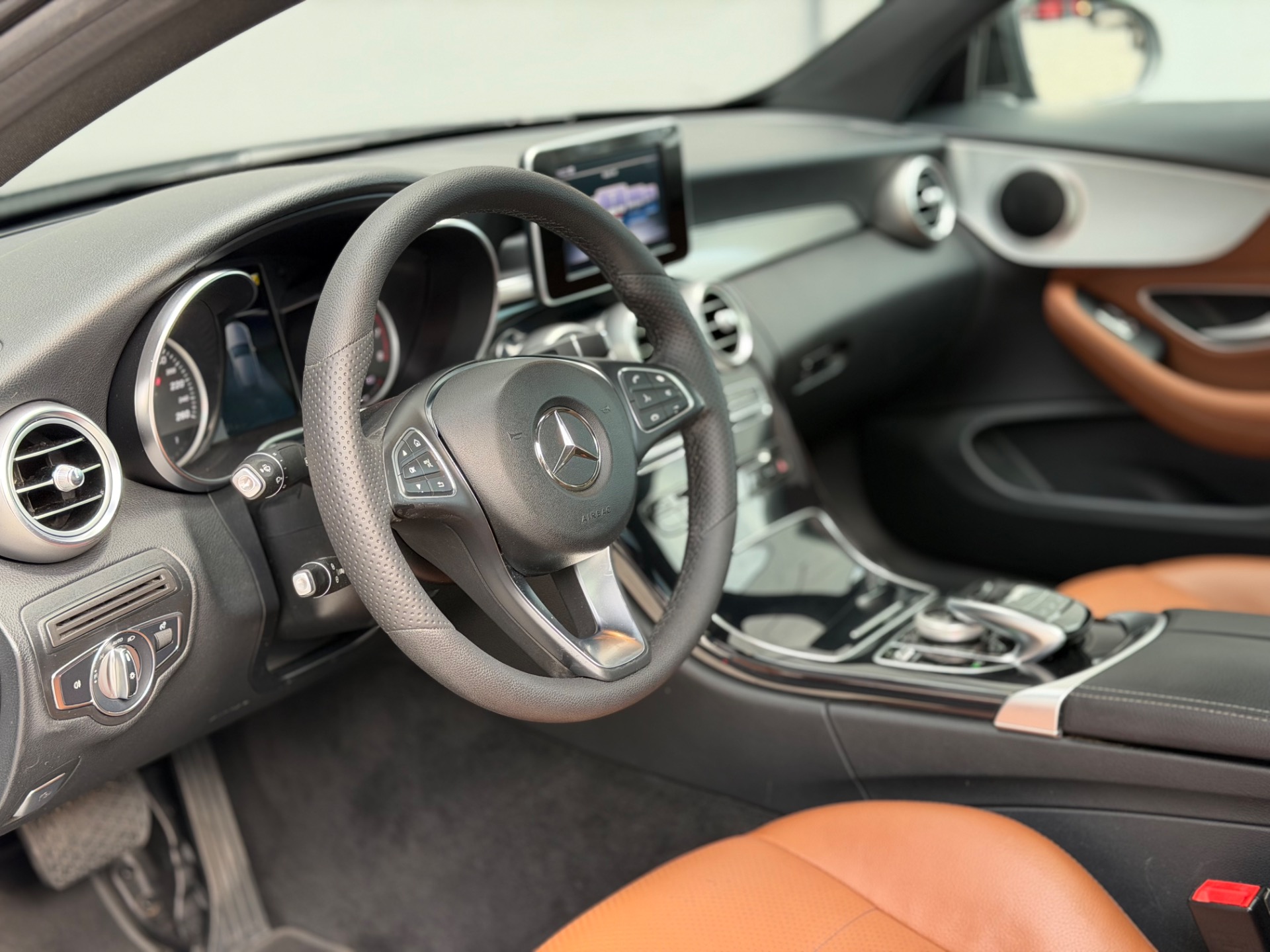 Mercedes-Benz Classe C C 180 C 180 Cgi Coupe Avant. 1.6 Tb 16V Aut. - foto 8