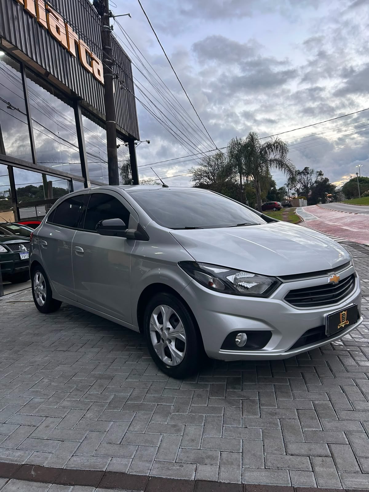 Chevrolet Onix Hatch Advantage 1.4 8V Flex 5P Aut. - foto 3