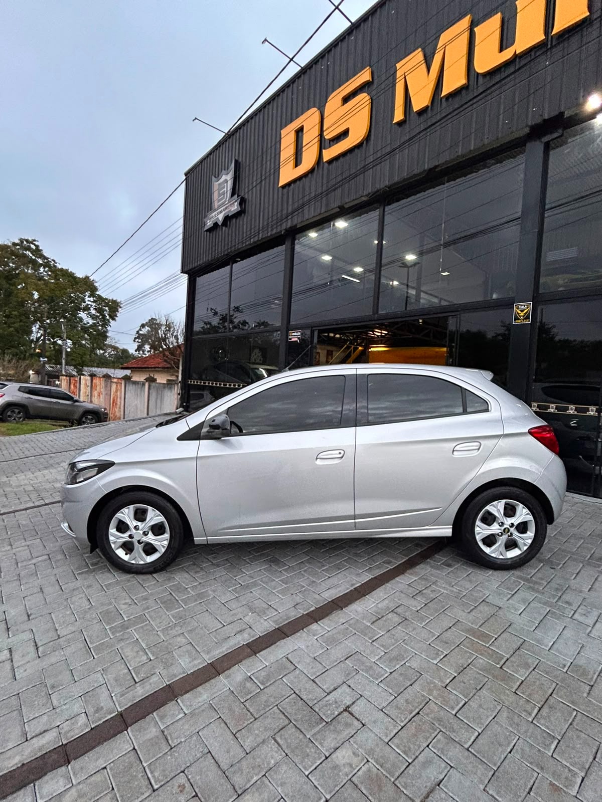 Chevrolet Onix Hatch Advantage 1.4 8V Flex 5P Aut. - foto 9