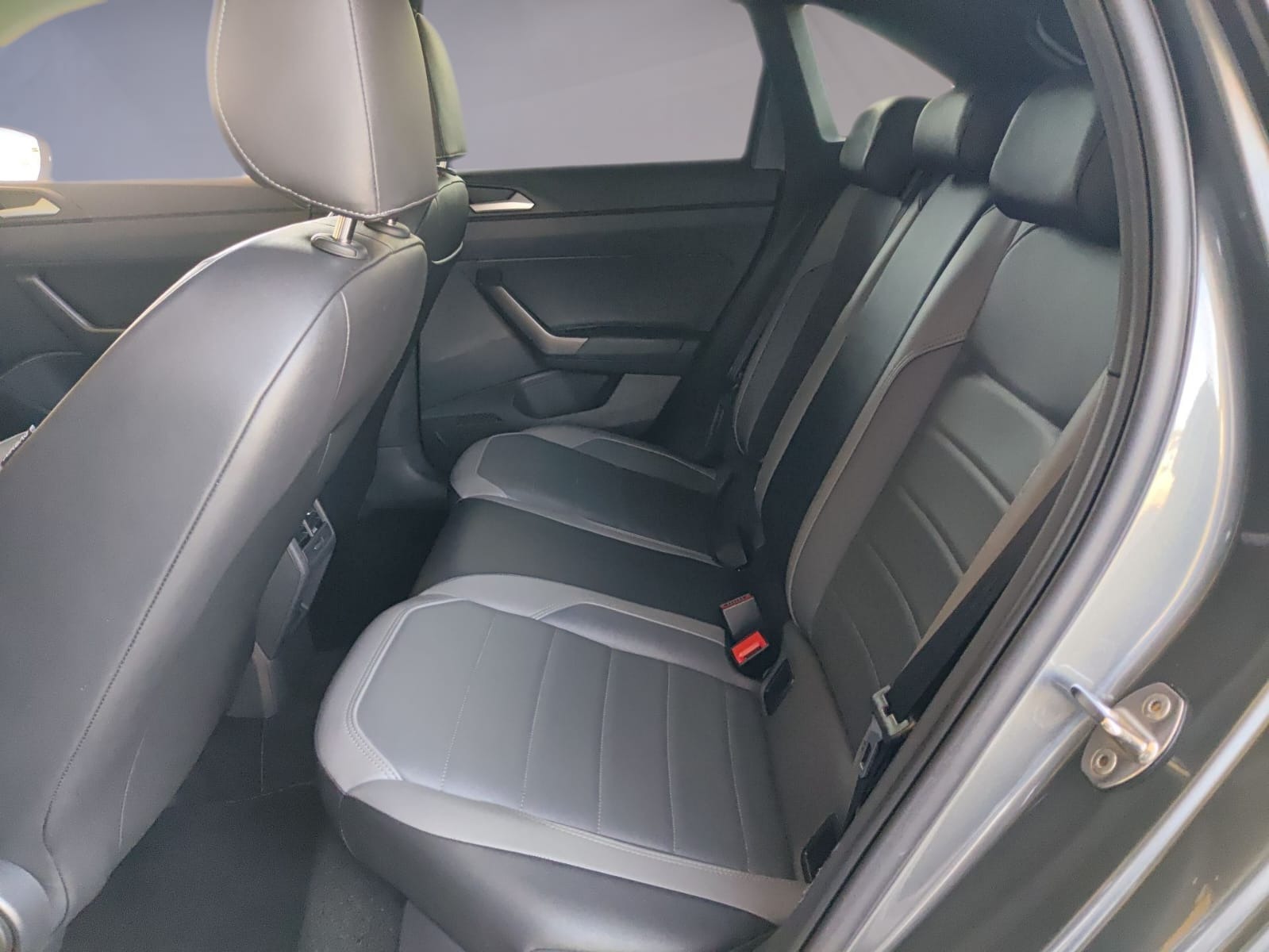 Volkswagen Nivus Highline 1.0 200 TSI Flex Aut. - foto 7
