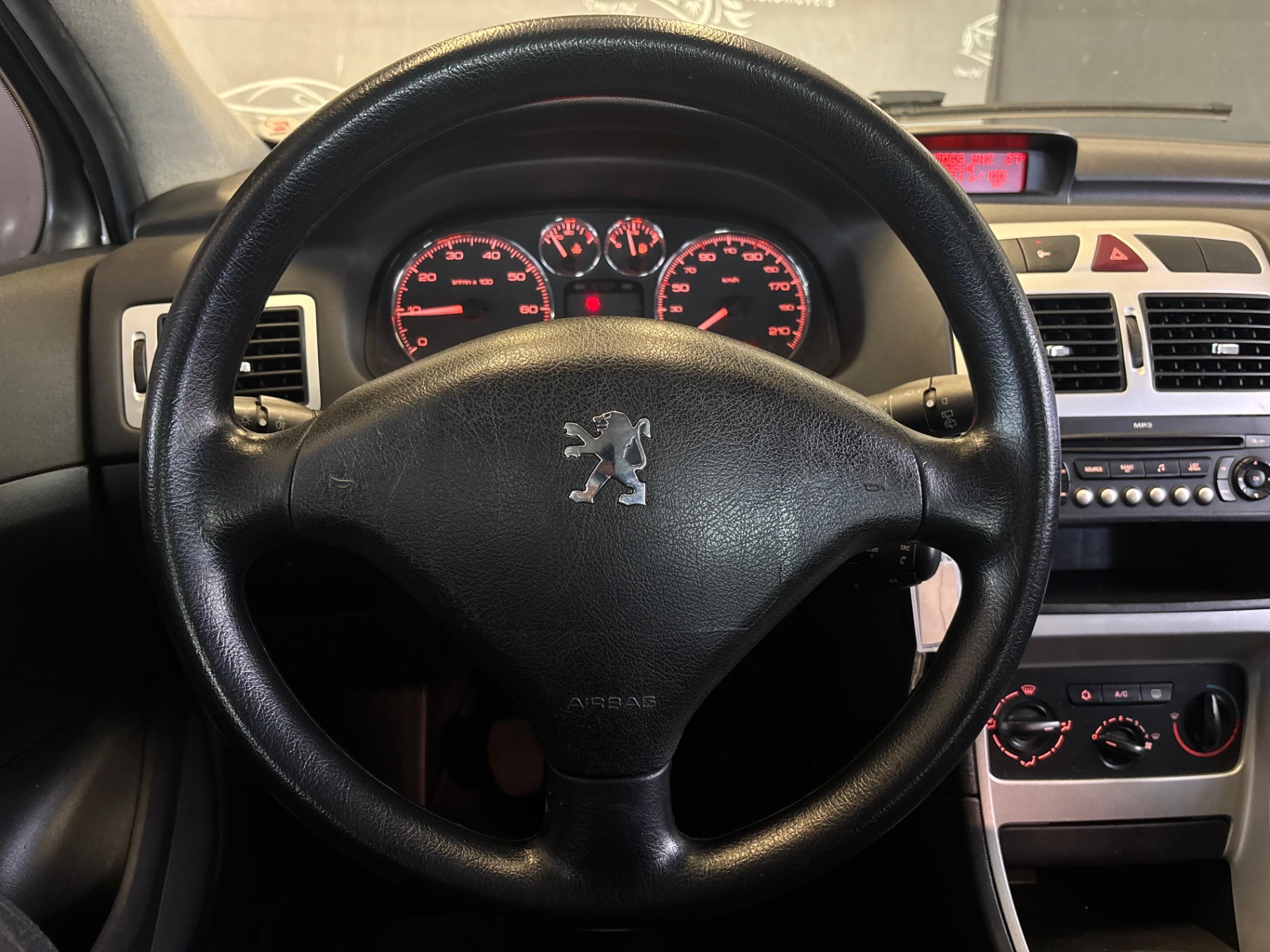 Peugeot 307 Soleil Presence 1.6 1.6 Flex 16V 5P - foto 12